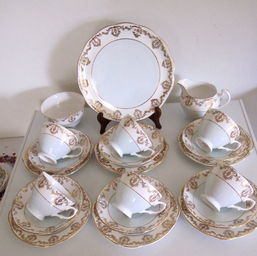 Royal vale bone china baby - ,