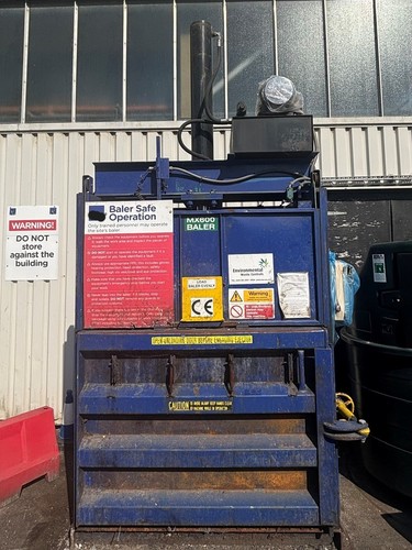 Single ram mill sized baler - ram,