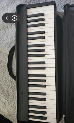 Folded electric keyboard piano