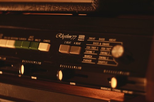Roland rhythm 77 drum - rhythm,