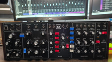 Behringer model analogue - d,