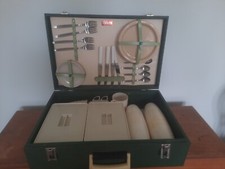 1950s Vintage Coracle 4 Person Vinyl Picnic Set Hamper With Bandalista Vacco.