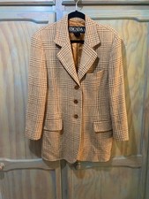 Escada  by Margaretha ley