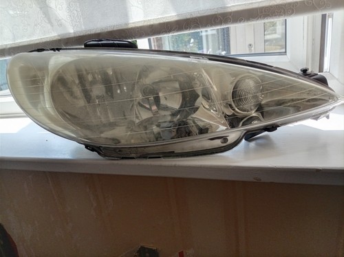 Peugeot 206 headlight - peugeot,