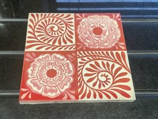 LOVELY RED LUSTRE GLAZED WILLIAM DE MORGAN TILE ROSE & SCROLL ON WEDGWOOD BLANK