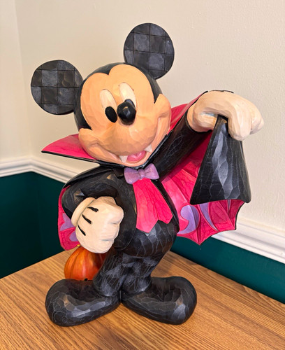 Disney traditions vampire - disney,