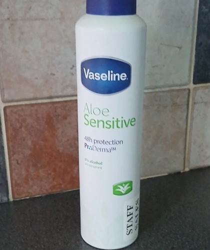 Vaseline aloe sensitive - vaseline, skin
