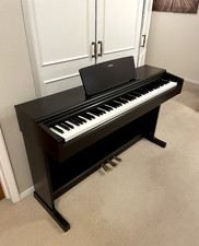 Yamaha Arius YDP-144 Piano