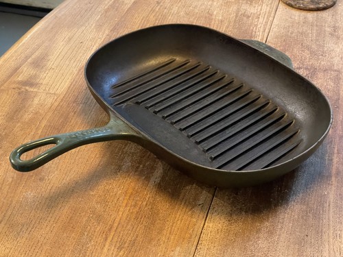 Creuset oval cast - oval, iron