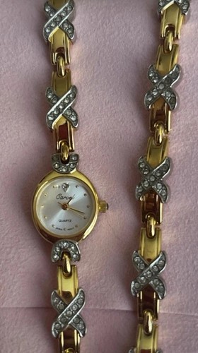 Vintage carvel quartz - , watch