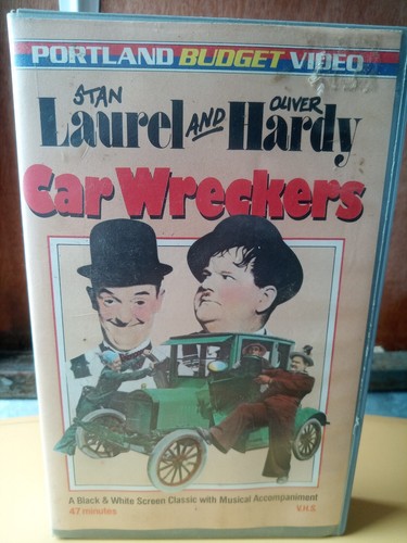 Laurel hardy car wreckers - hardy,