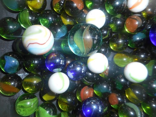 100 old marbles mixed - 100+, marbles,
