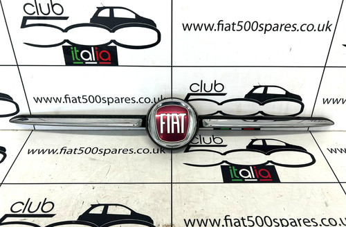 Fiat 500 front badge - 500,