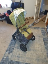 Hybrid pram/pushchair with