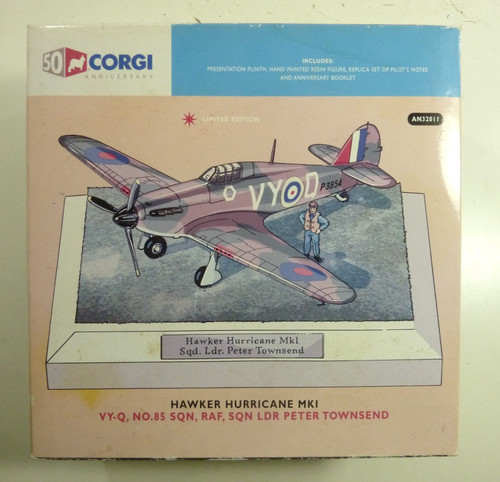 Corgi aviation an32011 hawker - an32011,