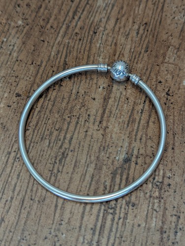 Pandora moments bangle 19cm - pandora,