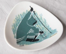 Vintage Ornamin Dish - Innuit / Eskimo Spear Fishing 4130 Mika Ornamold Montreal
