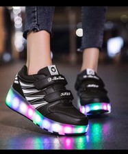 LED Boys Girls Skates Shoes Kids Flash Roller Skate Trainers Wheels on Shoes