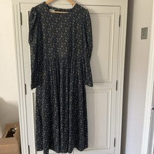 Laura Ashley Vintage Size 14