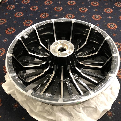 Harley davidson rear wheel - rear,