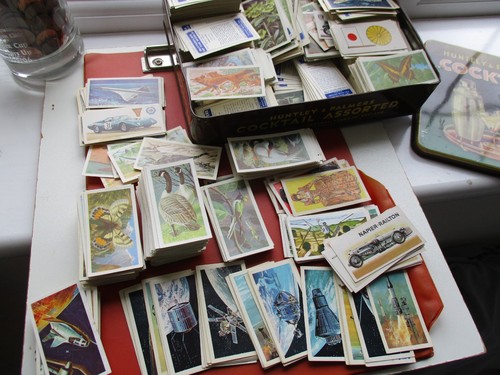 Brooke bond tea cards - tea,