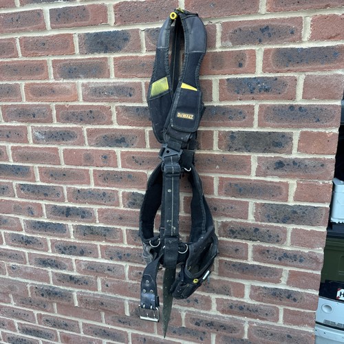 Dewalt carpenter belt - carpenter,
