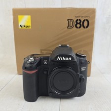 Nikon D80 DSLR Camera with battery and charger - 10.2MP CCD sensor