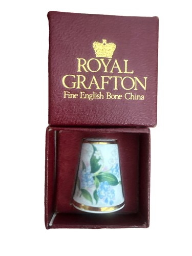 The blossoms spring thimble - blossoms, of