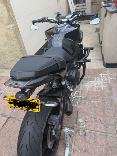 Yamaha mt09 - yamaha,
