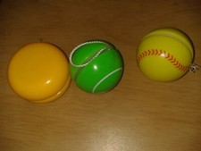 Collection of 3 kids plastic/string Yo-Yo's. (1 disc and 2 ball shaped)(D19)