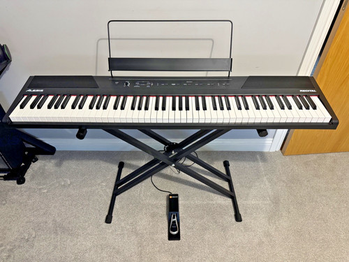 Alesis recital 88 key - alesis, –