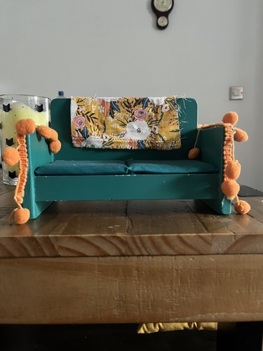 Dolls house wooden sofa lounge - dolls,