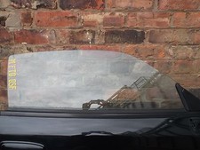 BREAKING SPARES PARTS MITSUBISHI FTO OSF DRIVER SIDE DROPGLASS / DOOR GLASS  