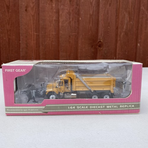 First gear 0120 mack - gear,