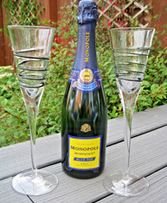 Set 2x Black Raised Swirl Line Tall Champagne Flutes - Possibly LSA - Excellent