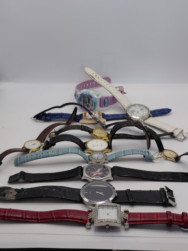 Lot 12 mixed strap - 18,