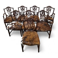 8 Carved Dining Chairs - Set