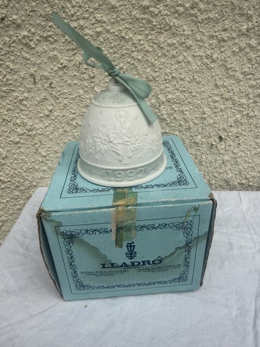 1992 lladro christmas bell - lladro,