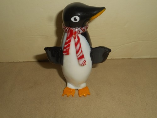Vintage penguin art glass - penguin,