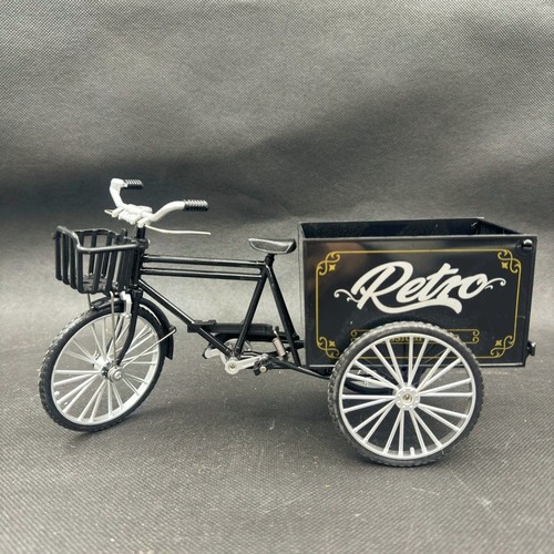 Alloy tricycle model - 1:,
