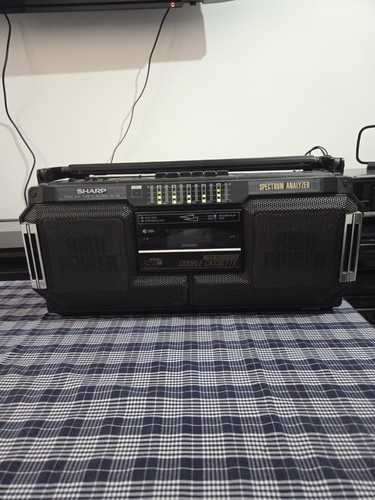 Ghettoblaster boombox sharp - ghettoblaster,