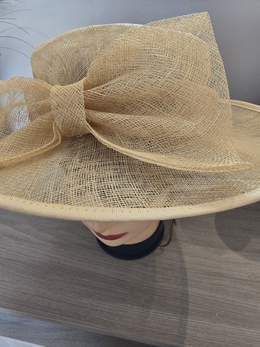 Debut cream hat - debut, front