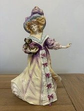 ROYAL DOULTON FIGURINE - LADY