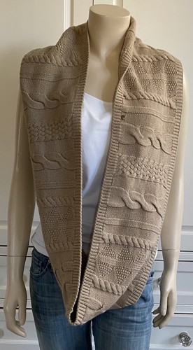 Bnwot ugg beige snood wrap - ugg,
