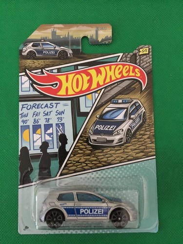 Hot wheels volkswagen golf - hot,