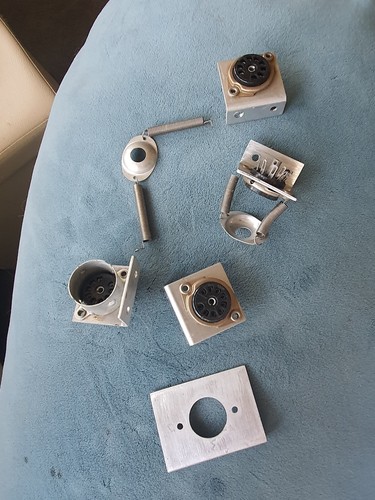 B9a valve bases small - b9a,