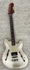 Fender Tom DeLonge Starcaster