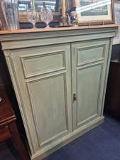 FINE VINTAGE CUPBOARD WITH