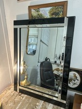 Black Venetian Style Wall