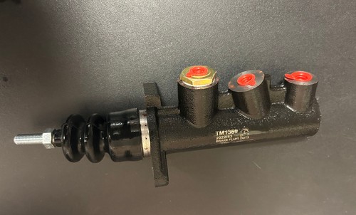 Brake master cylinder for - brake,